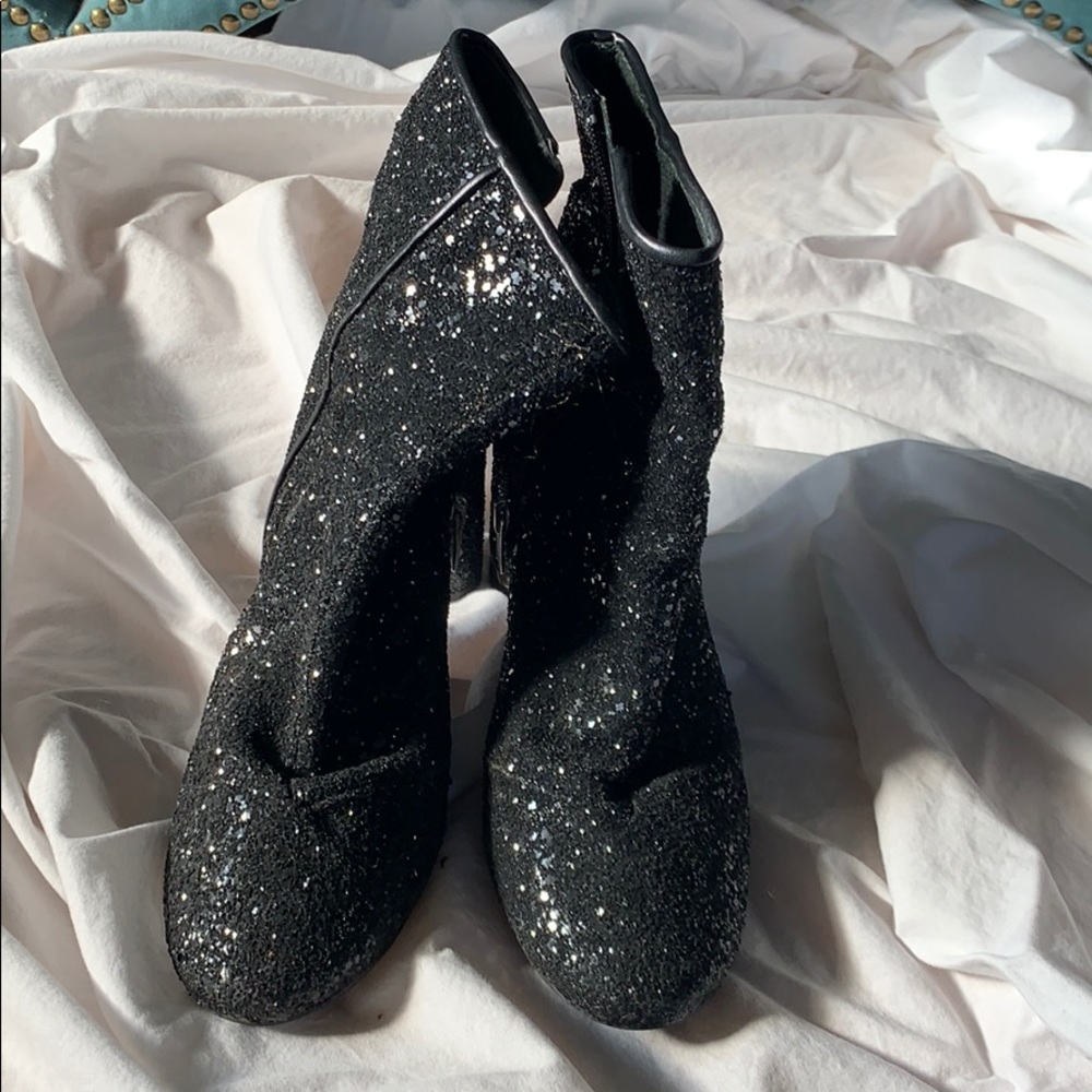 Sparkles high booties!